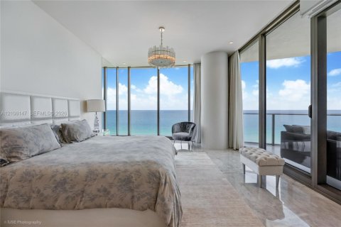 Condominio en venta en Sunny Isles Beach, Florida, 3 dormitorios, 198.53 m2 № 2424659 - foto 20