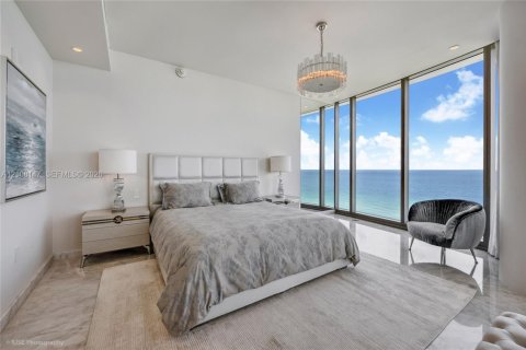 Condominio en venta en Sunny Isles Beach, Florida, 3 dormitorios, 198.53 m2 № 2424659 - foto 21