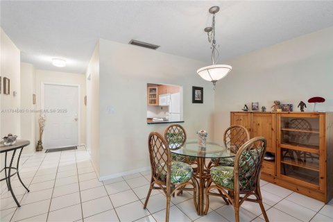 Condo in Deerfield Beach, Florida, 1 bedroom  № 1792506 - photo 6