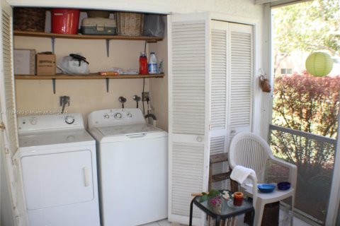Condo in Deerfield Beach, Florida, 1 bedroom  № 1792506 - photo 9