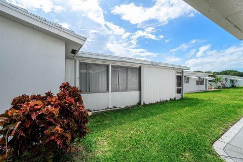 House in Boynton Beach, Florida 2 bedrooms, 104.79 sq.m. № 2186981 - photo 26