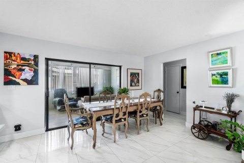 House in Boynton Beach, Florida 2 bedrooms, 104.79 sq.m. № 2186981 - photo 6