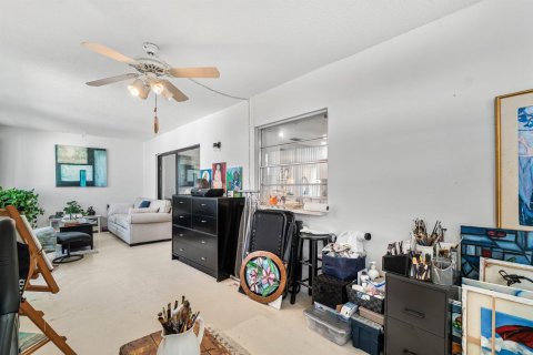 House in Boynton Beach, Florida 2 bedrooms, 104.79 sq.m. № 2186981 - photo 15