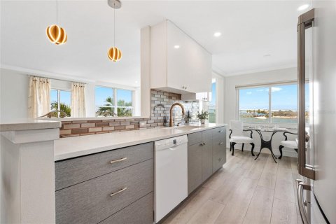 Condominio en venta en Sarasota, Florida, 2 dormitorios, 127 m2 № 1683151 - foto 17