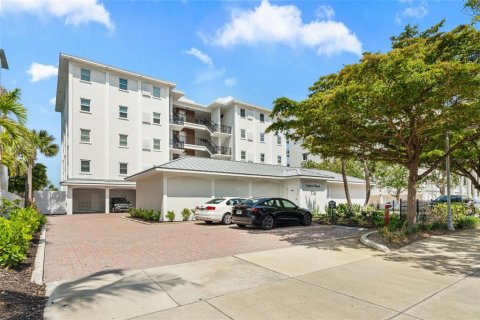 Condominio en venta en Sarasota, Florida, 2 dormitorios, 127 m2 № 1683151 - foto 2