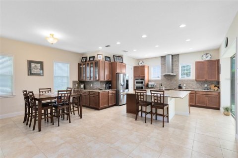 House in Orlando, Florida 4 bedrooms, 272.48 sq.m. № 1803168 - photo 8