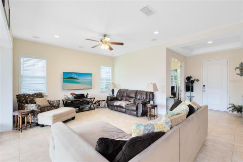 House in Orlando, Florida 4 bedrooms, 272.48 sq.m. № 1803168 - photo 12