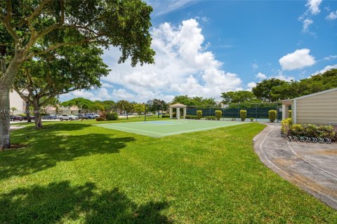 Condominio en venta en Tamarac, Florida, 2 dormitorios, 139.35 m2 № 1841268 - foto 27