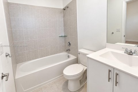 House in Homestead, Florida 3 bedrooms, 123.37 sq.m. № 2282370 - photo 9