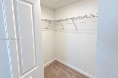House in Homestead, Florida 3 bedrooms, 123.37 sq.m. № 2282370 - photo 7