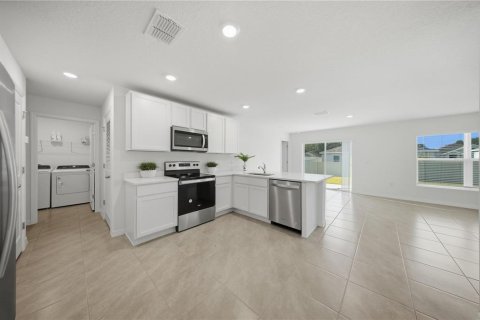 Casa en venta en Summerfield, Florida, 3 dormitorios, 131.83 m2 № 2387628 - foto 9