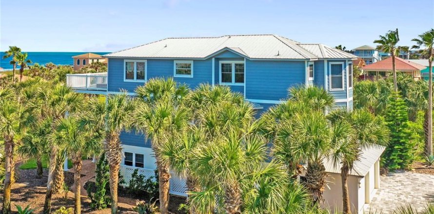 House in Palm Coast, Florida 4 bedrooms, 270.72 sq.m. № 1631462