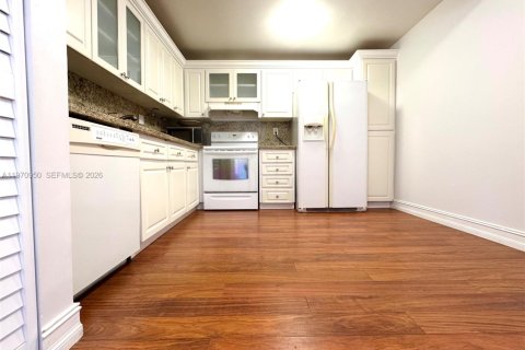 Condominio en venta en Sunny Isles Beach, Florida, 3 dormitorios, 151.24 m2 № 2032653 - foto 13