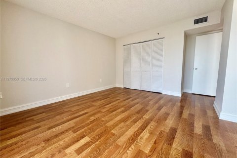 Condominio en venta en Sunny Isles Beach, Florida, 3 dormitorios, 151.24 m2 № 2032653 - foto 27