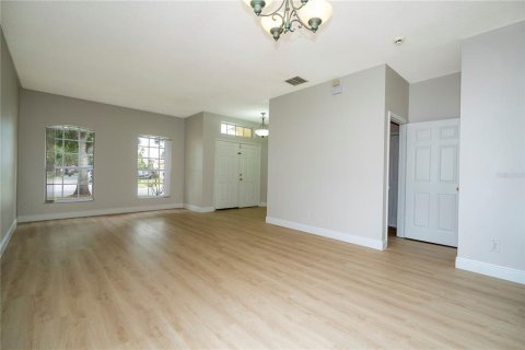 House in Orlando, Florida 4 bedrooms, 181.72 sq.m. № 2266463 - photo 19