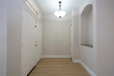 House in Orlando, Florida 4 bedrooms, 181.72 sq.m. № 2266463 - photo 15