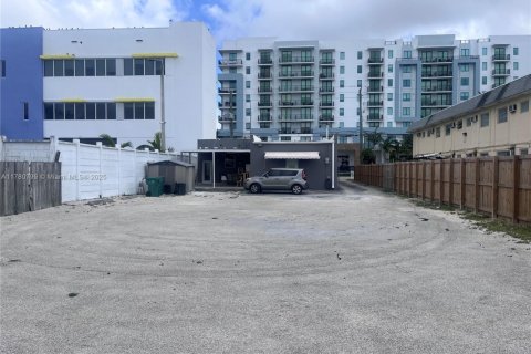 Immobilier commercial à vendre à Miami, Floride № 1920790 - photo 4