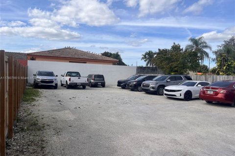 Immobilier commercial à vendre à Miami, Floride № 1920790 - photo 7
