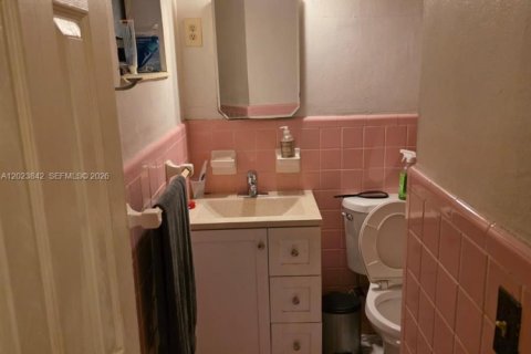 Villa ou maison à louer à Miami Gardens, Floride: 3 chambres, 172.33 m2 № 2257246 - photo 8
