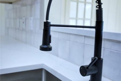 Купить виллу или дом в Нью-Смирна-Бич, Флорида 7 комнат, 225.47м2, № 2430360 - фото 13