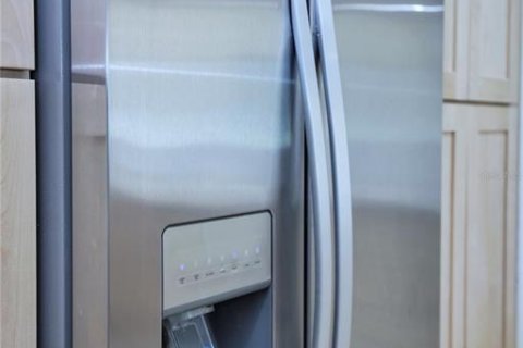 Купить виллу или дом в Нью-Смирна-Бич, Флорида 7 комнат, 225.47м2, № 2430360 - фото 12