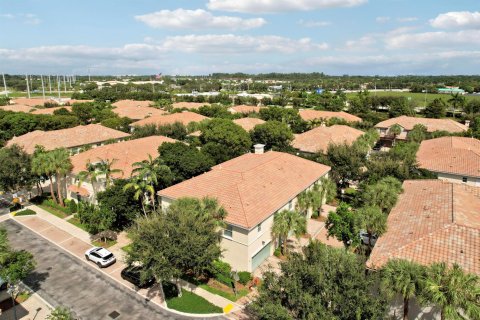 Touwnhouse à Hollywood, Floride 2 chambres, 123.93 m2 № 2435535