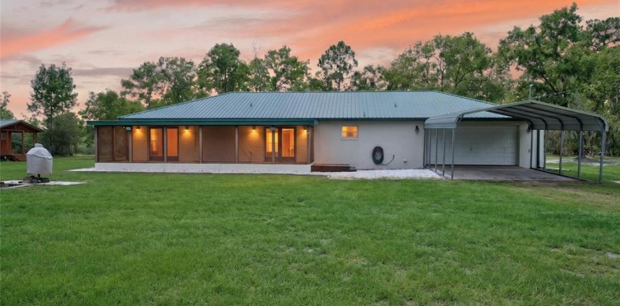 Villa ou maison à Cedar Key, Floride 2 chambres, 218.88 m2 № 2296423