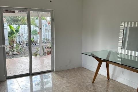 Villa ou maison à louer à Sunrise, Floride: 2 chambres, 128.67 m2 № 1921149 - photo 10