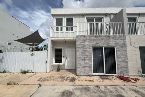 Casa en venta en Homestead, Florida, 4 dormitorios, 154.68 m2 № 2365142 - foto 2