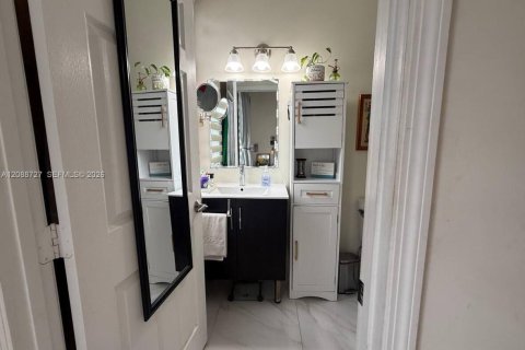 Casa en venta en Homestead, Florida, 4 dormitorios, 154.68 m2 № 2365142 - foto 10