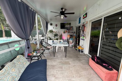 Casa en venta en Homestead, Florida, 4 dormitorios, 154.68 m2 № 2365142 - foto 20