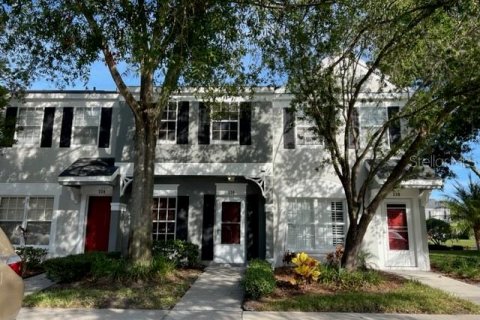 Townhouse in Oldsmar, Florida 2 bedrooms, 103.12 sq.m. № 2360811