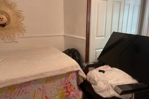 Villa ou maison à vendre à Miami, Floride: 4 chambres, 162.02 m2 № 1984100 - photo 6