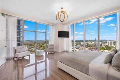 Condo in Bal Harbour, Florida, 2 bedrooms  № 1864315 - photo 5