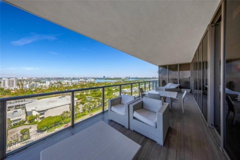 Condo in Bal Harbour, Florida, 2 bedrooms  № 1864315 - photo 24