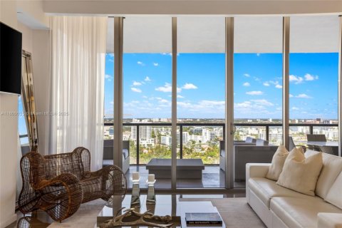 Condo in Bal Harbour, Florida, 2 bedrooms  № 1864315 - photo 3