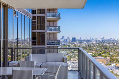 Condo in Bal Harbour, Florida, 2 bedrooms  № 1864315 - photo 14