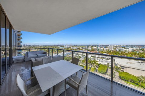 Condo in Bal Harbour, Florida, 2 bedrooms  № 1864315 - photo 7