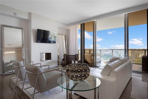 Condo in Bal Harbour, Florida, 2 bedrooms  № 1864315 - photo 12