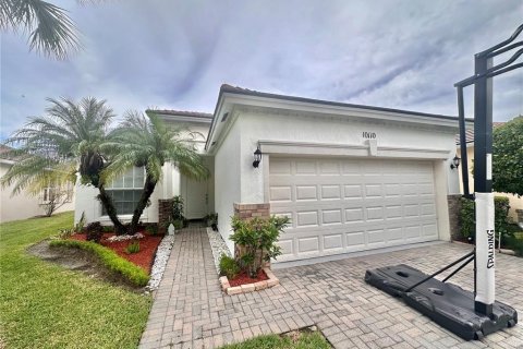 Casa en venta en Saint Lucie, Florida, 3 dormitorios, 163.6 m2 № 1824350 - foto 1