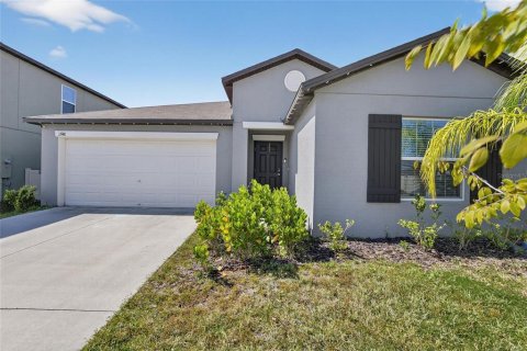 House in Lakeland, Florida 4 bedrooms, 178.19 sq.m. № 2196545 - photo 3
