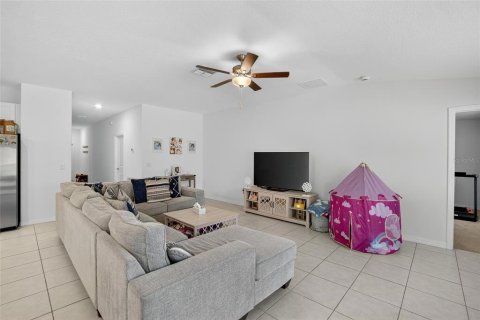 House in Lakeland, Florida 4 bedrooms, 178.19 sq.m. № 2196545 - photo 9