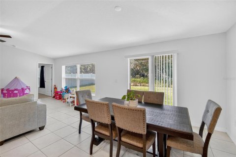 House in Lakeland, Florida 4 bedrooms, 178.19 sq.m. № 2196545 - photo 11