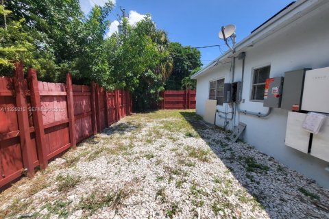 Casa en venta en Pompano Beach, Florida, 4 dormitorios, 118.08 m2 № 1987751 - foto 20