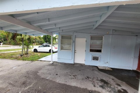 Casa en venta en Pompano Beach, Florida, 4 dormitorios, 118.08 m2 № 1987751 - foto 24