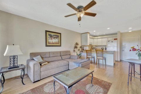 Condo in St. Lucie, Florida, 1 bedroom  № 2085731 - photo 2