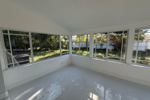 Casa en venta en Miramar, Florida, 2 dormitorios, 104.05 m2 № 1982038 - foto 13