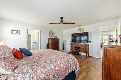 House in Ocala, Florida 5 bedrooms, 271.65 sq.m. № 2209658 - photo 29