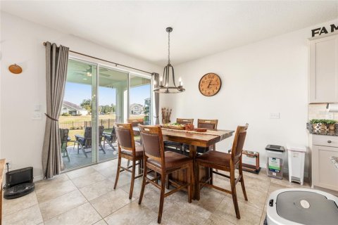 House in Ocala, Florida 5 bedrooms, 271.65 sq.m. № 2209658 - photo 14