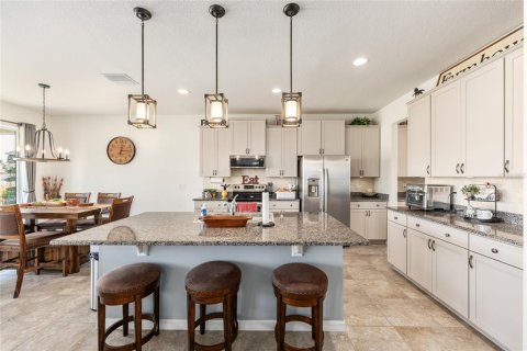 House in Ocala, Florida 5 bedrooms, 271.65 sq.m. № 2209658 - photo 12